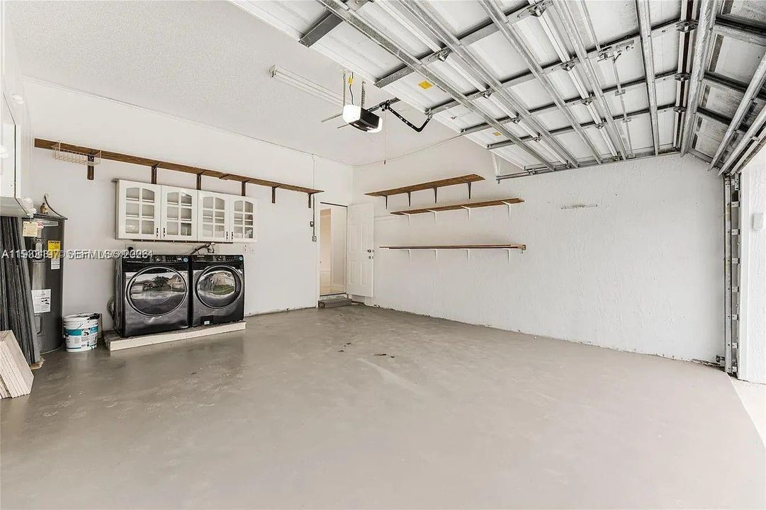 На продажу: $575,000 (4 спален, 3 ванн, 0 Квадратных фут)