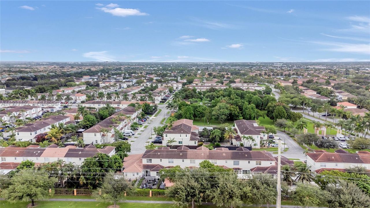 For Rent: $2,750 (4 beds, 3 baths, 1765 Square Feet)