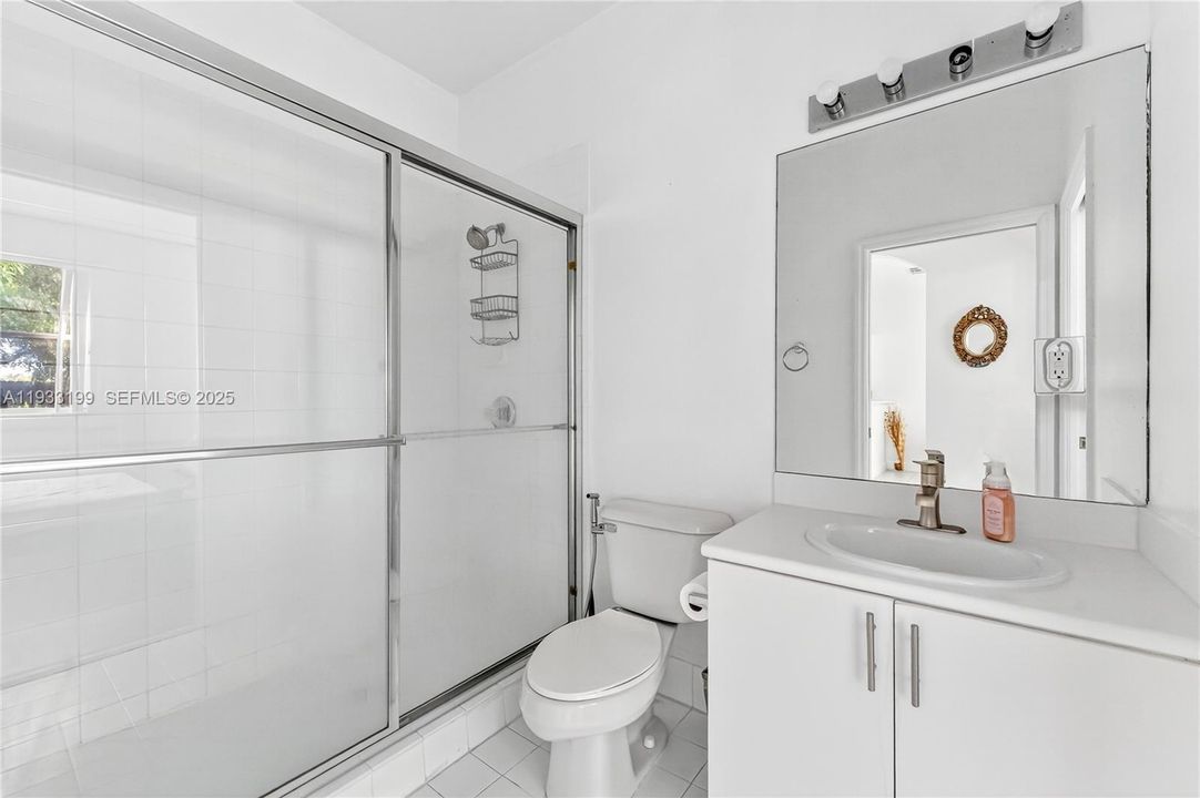 For Rent: $2,750 (4 beds, 3 baths, 1765 Square Feet)