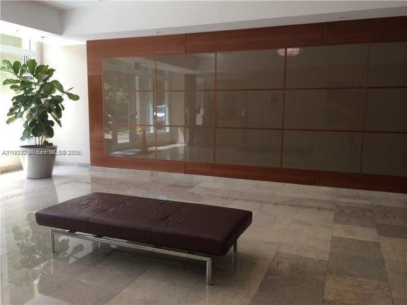 出租: $2,200 (1 贝兹, 1 浴室, 745 平方英尺)