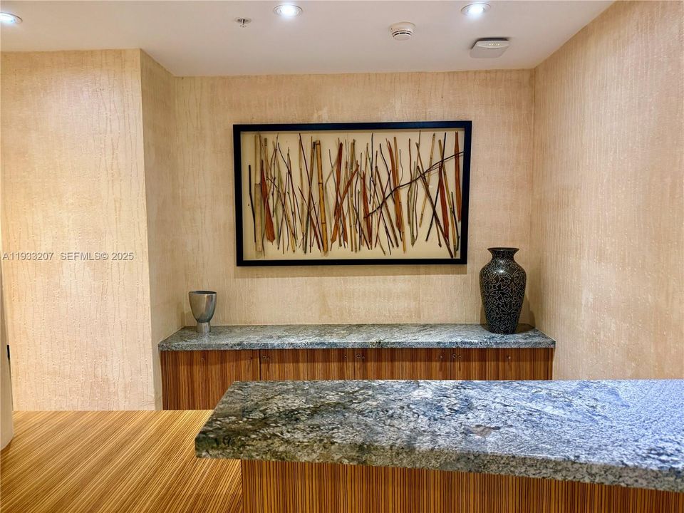 出租: $4,200 (2 贝兹, 2 浴室, 1363 平方英尺)