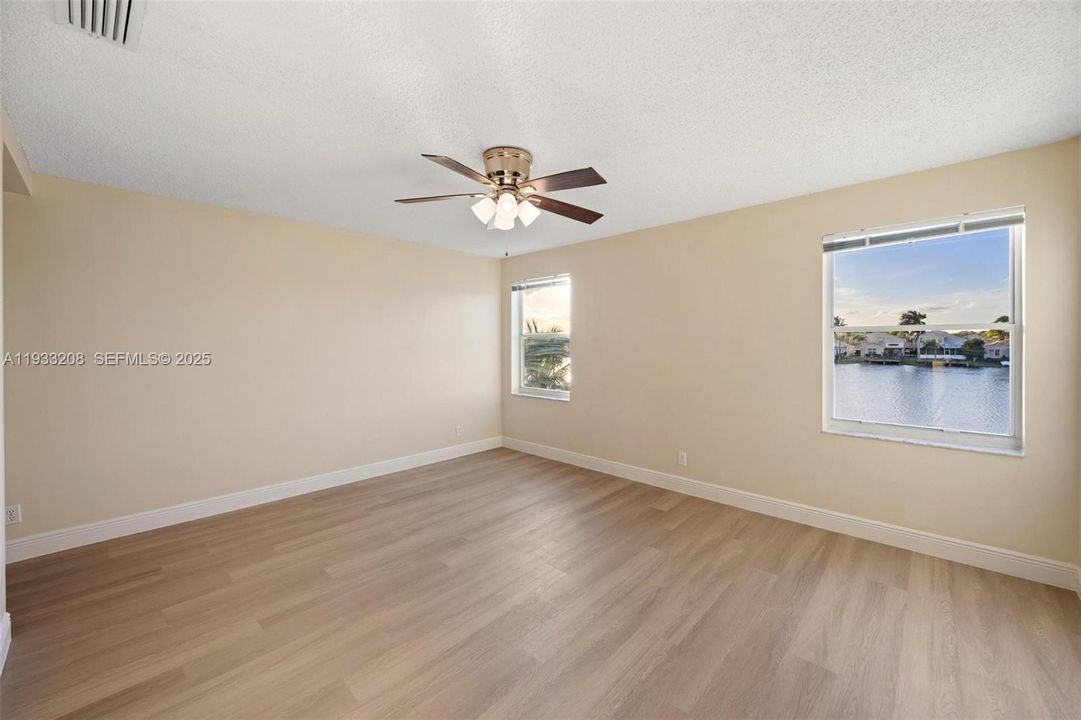 For Sale: $749,000 (5 beds, 2 baths, 2347 Square Feet)