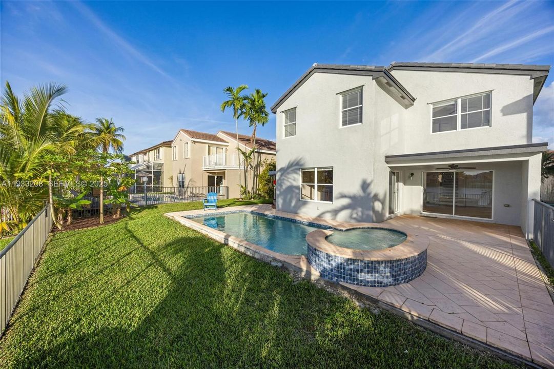 For Sale: $749,000 (5 beds, 2 baths, 2347 Square Feet)