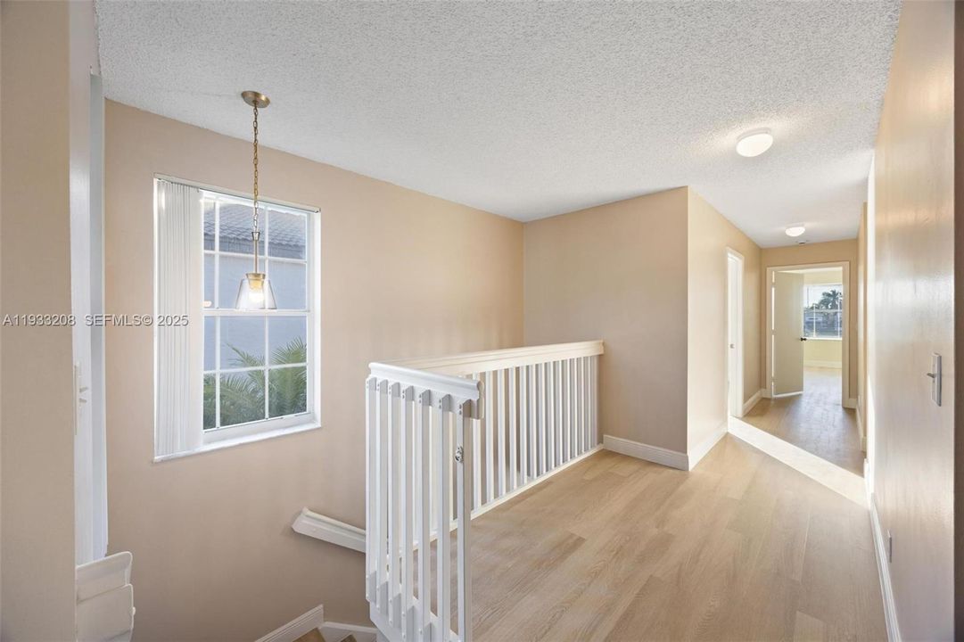 For Sale: $749,000 (5 beds, 2 baths, 2347 Square Feet)