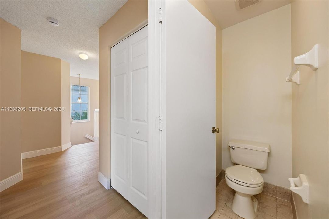 For Sale: $749,000 (5 beds, 2 baths, 2347 Square Feet)