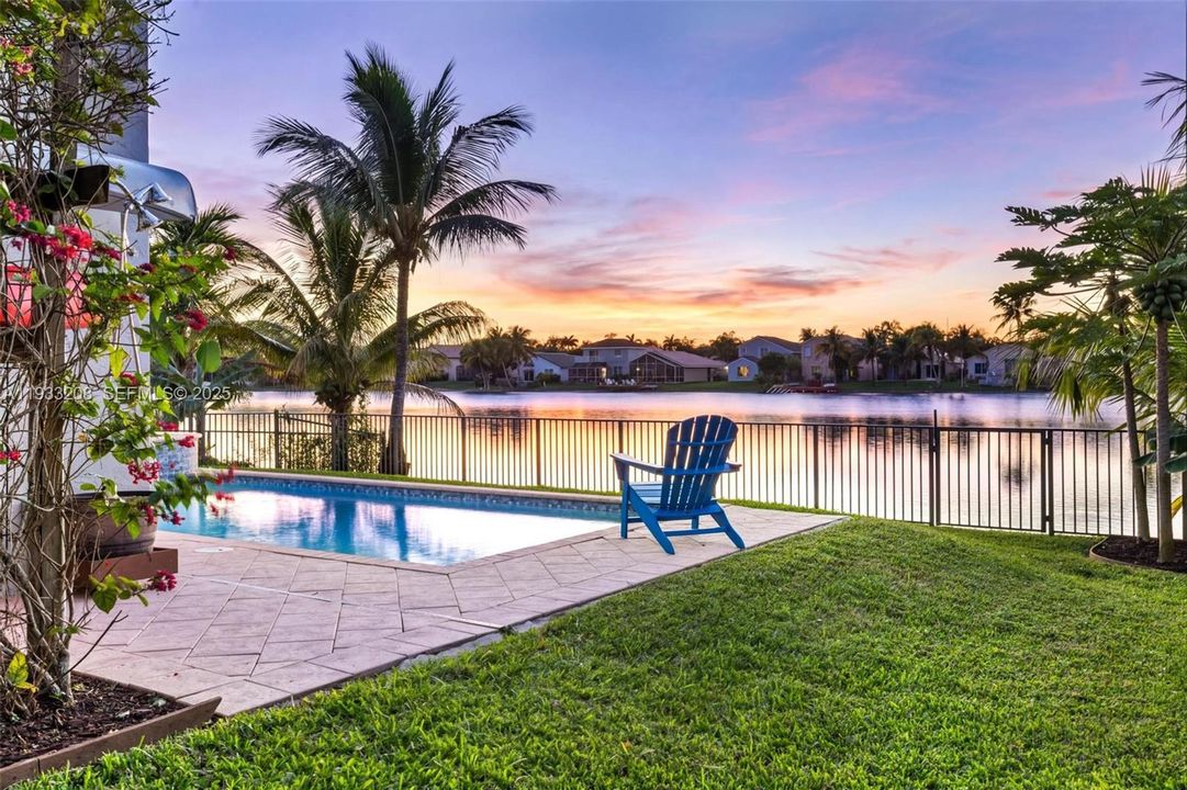 For Sale: $749,000 (5 beds, 2 baths, 2347 Square Feet)