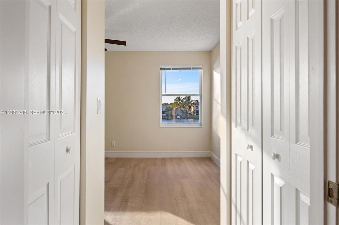 For Sale: $749,000 (5 beds, 2 baths, 2347 Square Feet)