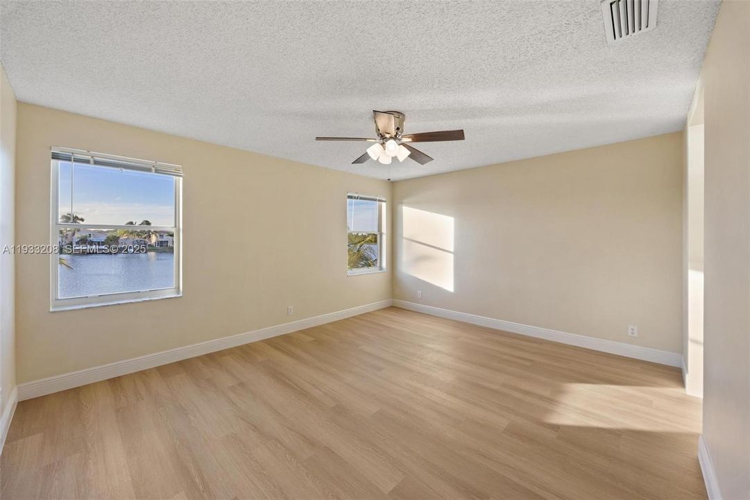 For Sale: $749,000 (5 beds, 2 baths, 2347 Square Feet)