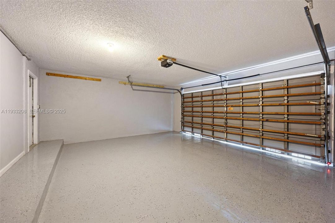 For Sale: $749,000 (5 beds, 2 baths, 2347 Square Feet)