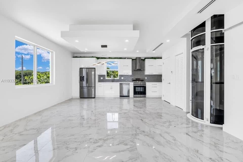 En Venta: $949,000 (3 camas, 3 baños, 1744 Pies cuadrados)