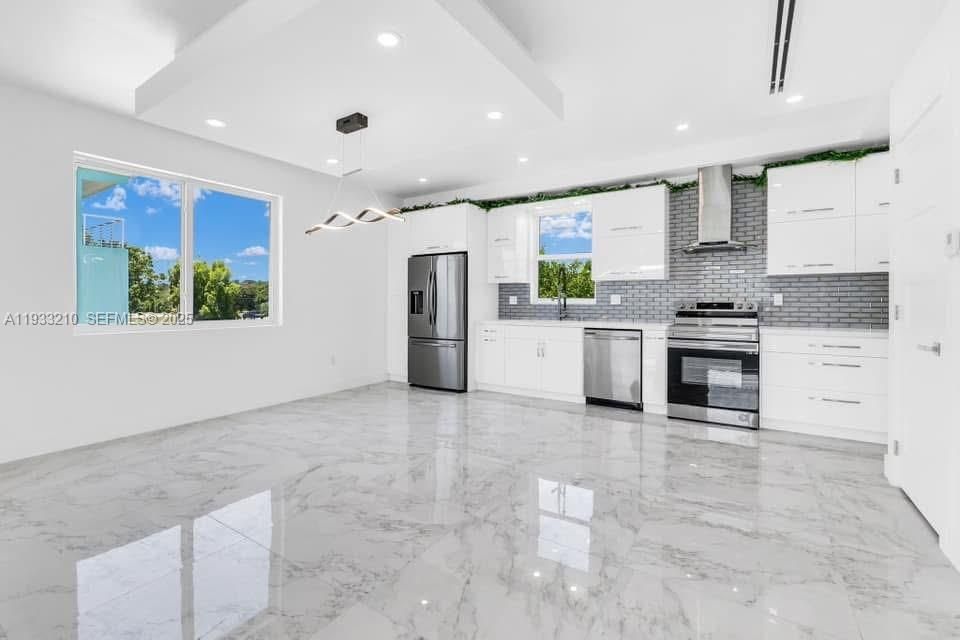 En Venta: $949,000 (3 camas, 3 baños, 1744 Pies cuadrados)