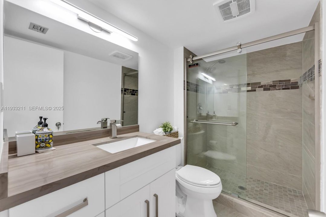 待售: $429,000 (2 贝兹, 2 浴室, 1153 平方英尺)