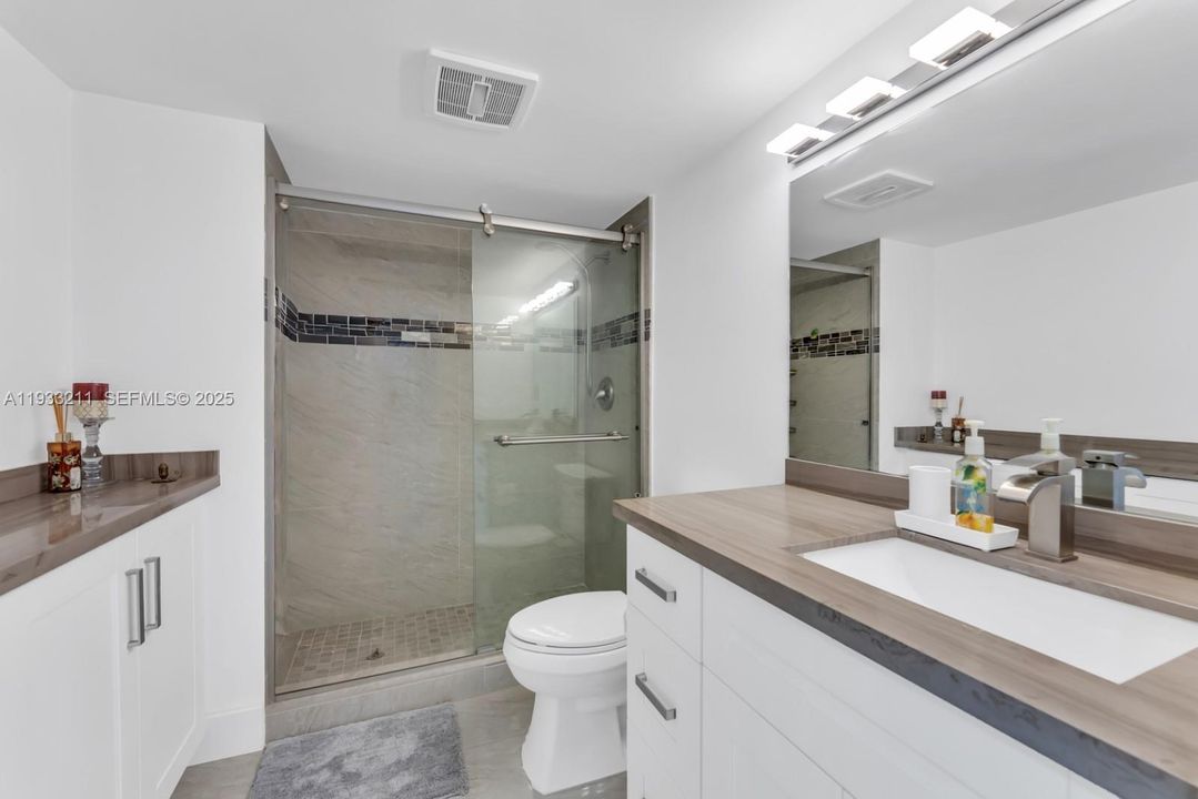 待售: $429,000 (2 贝兹, 2 浴室, 1153 平方英尺)