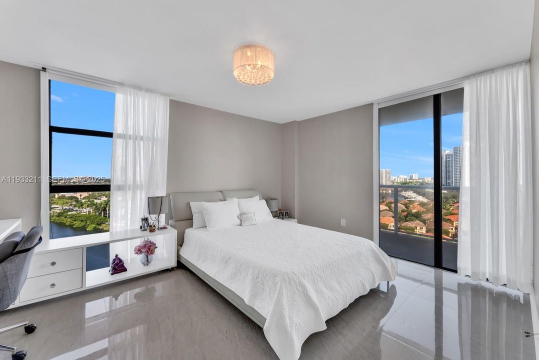 待售: $429,000 (2 贝兹, 2 浴室, 1153 平方英尺)