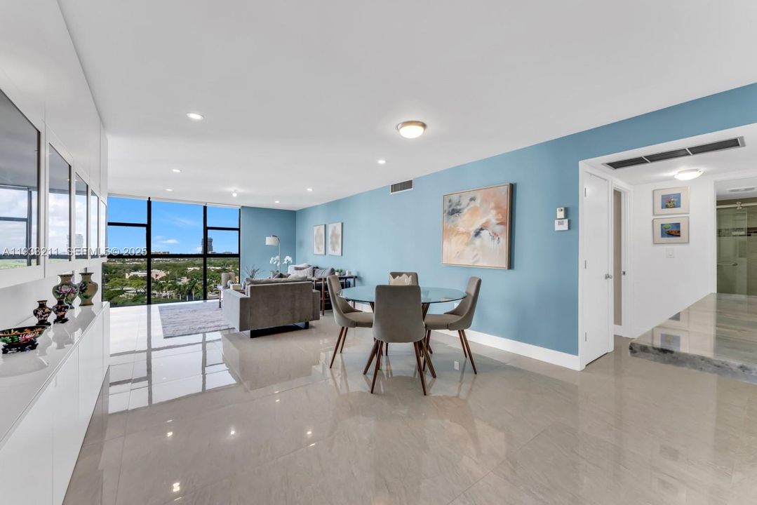 待售: $429,000 (2 贝兹, 2 浴室, 1153 平方英尺)