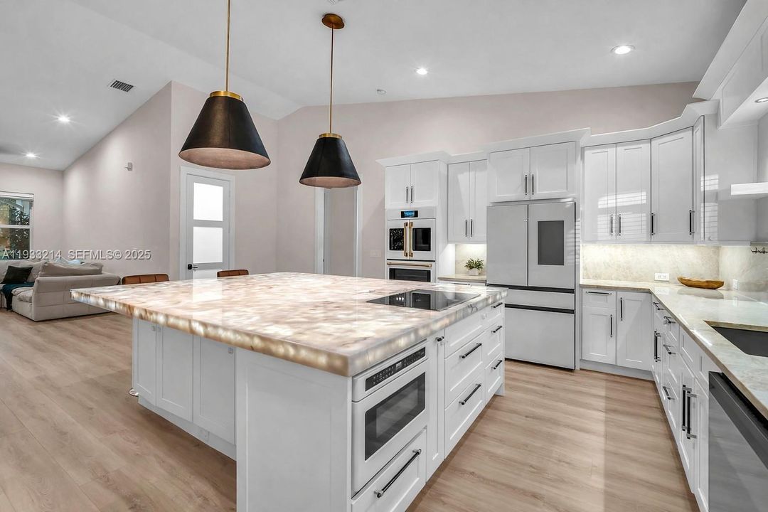 For Sale: $875,000 (4 beds, 2 baths, 2047 Square Feet)