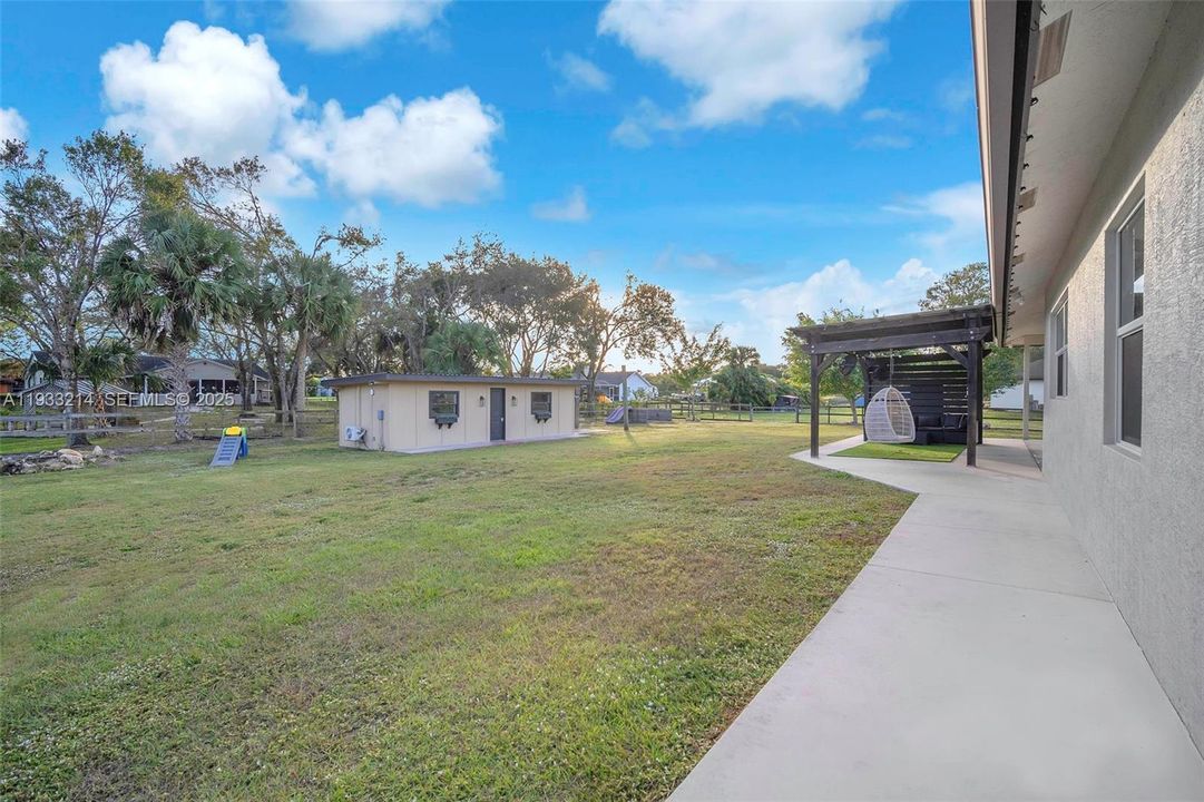 For Sale: $875,000 (4 beds, 2 baths, 2047 Square Feet)