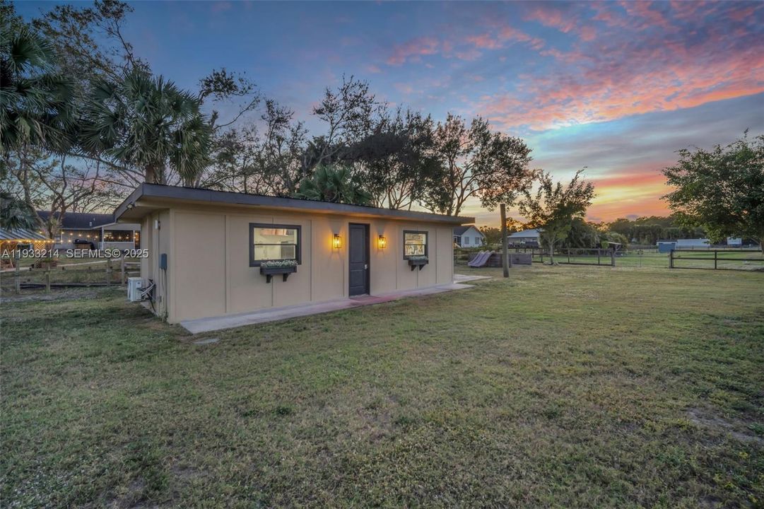 For Sale: $875,000 (4 beds, 2 baths, 2047 Square Feet)