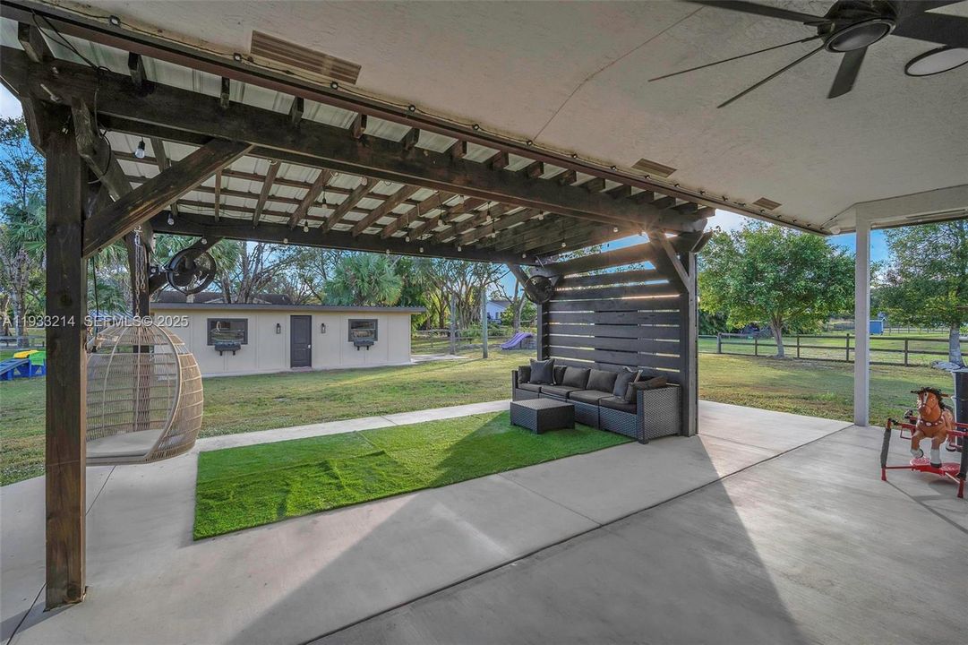 For Sale: $875,000 (4 beds, 2 baths, 2047 Square Feet)