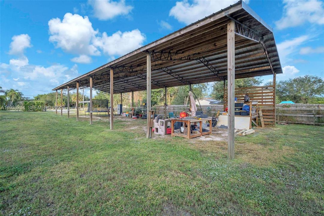 For Sale: $875,000 (4 beds, 2 baths, 2047 Square Feet)