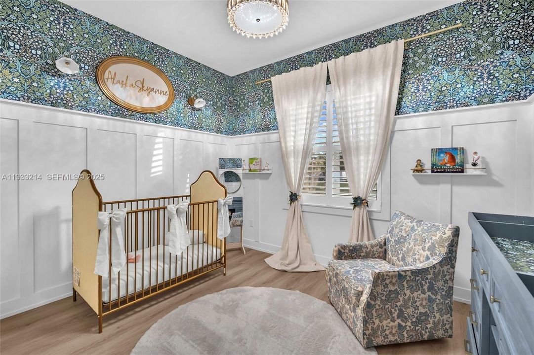 For Sale: $875,000 (4 beds, 2 baths, 2047 Square Feet)