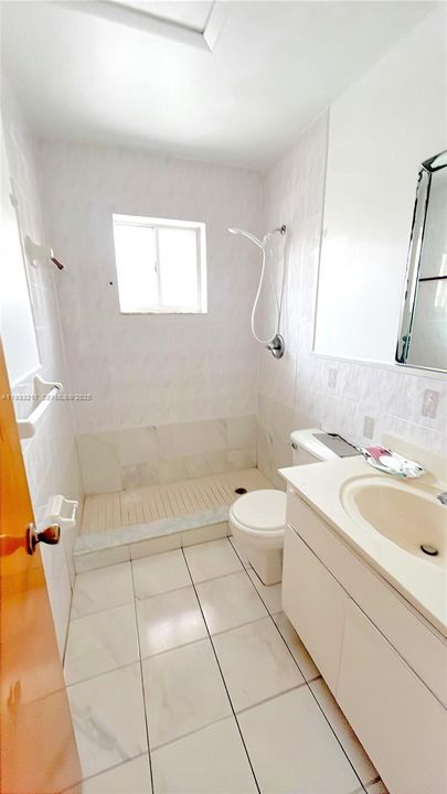 En Renta: $2,300 (2 camas, 2 baños, 765 Pies cuadrados)