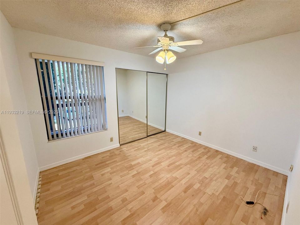 For Rent: $2,500 (2 beds, 2 baths, 1339 Square Feet)
