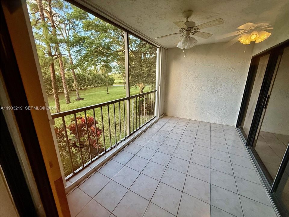 For Rent: $2,500 (2 beds, 2 baths, 1339 Square Feet)