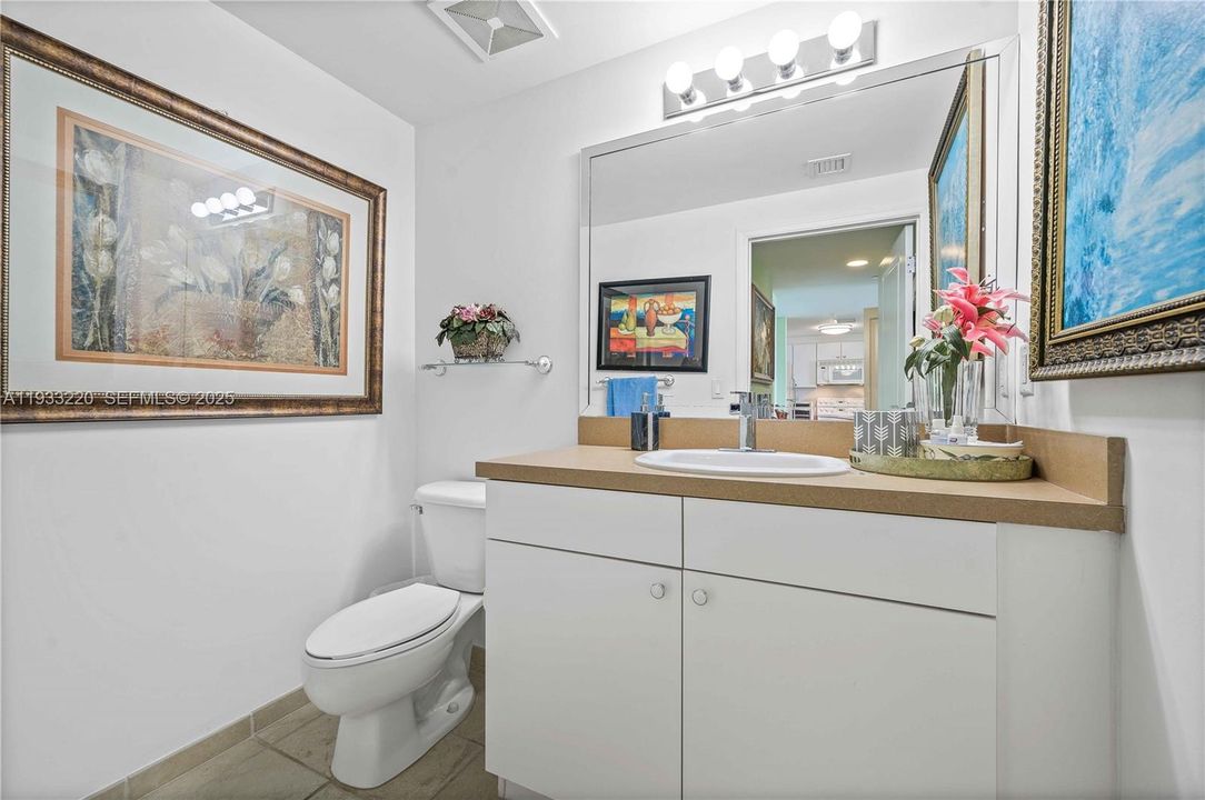 出租: $2,800 (1 贝兹, 1 浴室, 814 平方英尺)