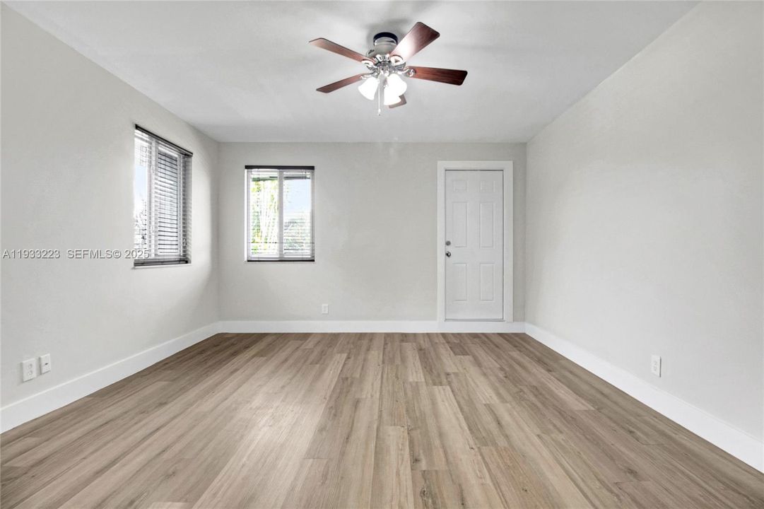 For Rent: $2,700 (2 beds, 1 baths, 2787 Square Feet)