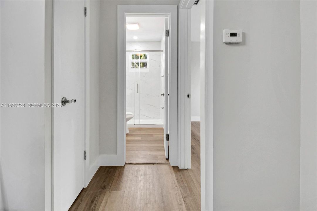 For Rent: $2,700 (2 beds, 1 baths, 2787 Square Feet)