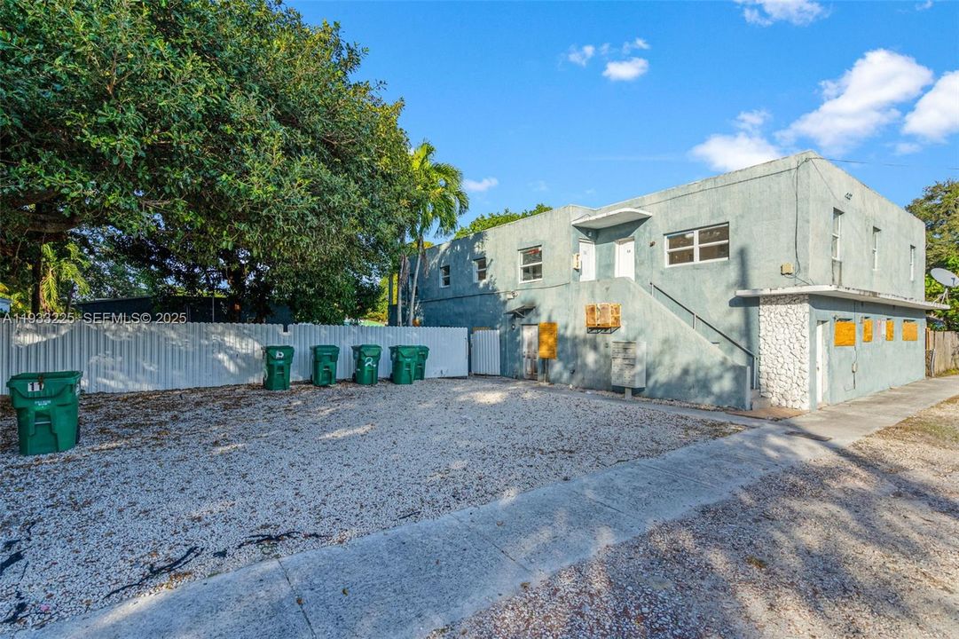 待售: $1,275,000 (0 贝兹, 0 浴室, 0 平方英尺)