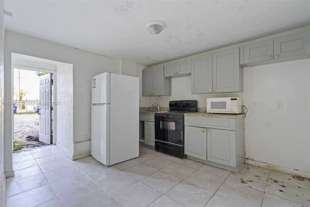 待售: $1,275,000 (0 贝兹, 0 浴室, 0 平方英尺)