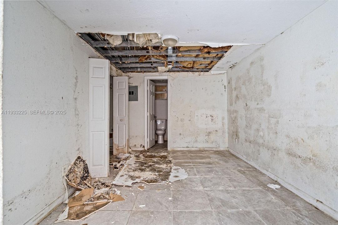 待售: $1,275,000 (0 贝兹, 0 浴室, 0 平方英尺)