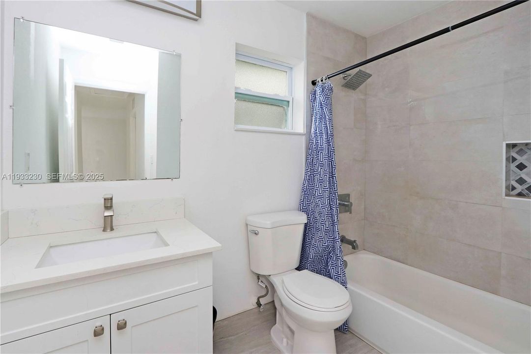 На продажу: $599,000 (3 спален, 2 ванн, 1758 Квадратных фут)