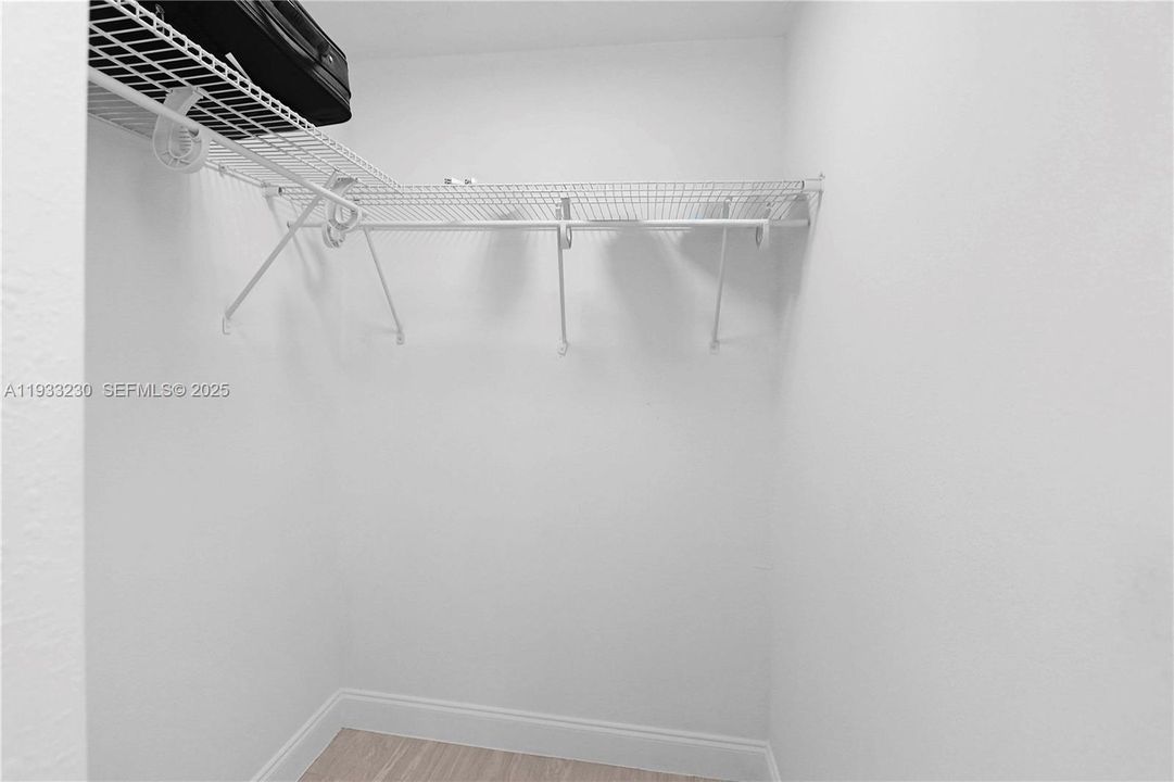 На продажу: $599,000 (3 спален, 2 ванн, 1758 Квадратных фут)