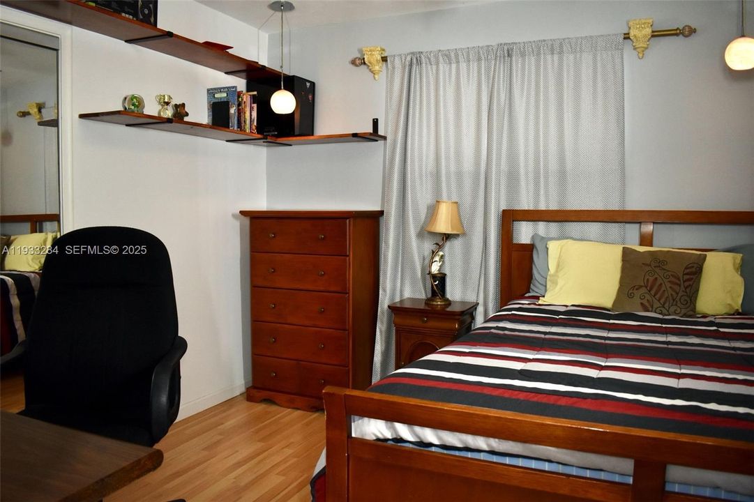 For Sale: $695,000 (3 beds, 2 baths, 1940 Square Feet)