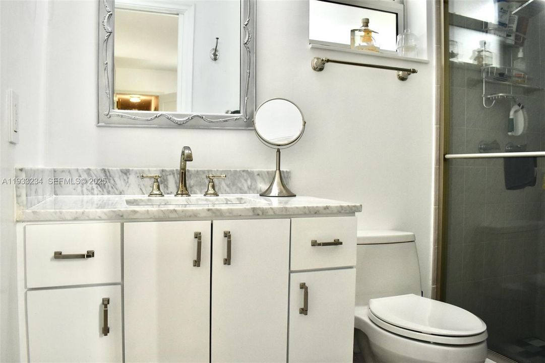 For Sale: $695,000 (3 beds, 2 baths, 1940 Square Feet)