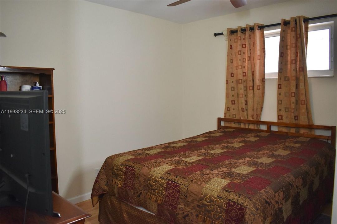 For Sale: $695,000 (3 beds, 2 baths, 1940 Square Feet)