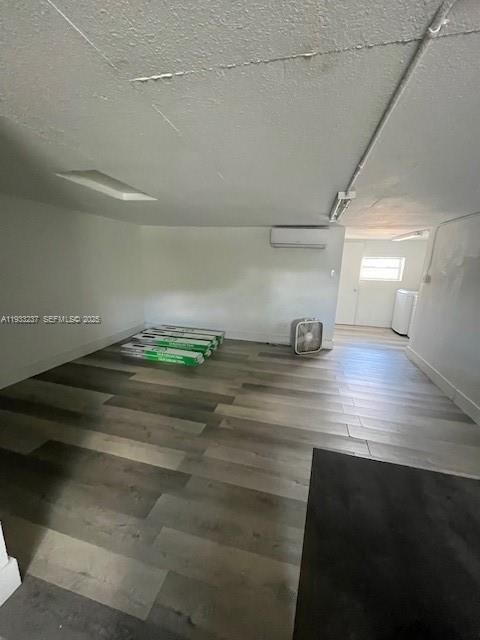 В аренду: $1,600 (1 спален, 1 ванн, 0 Квадратных фут)