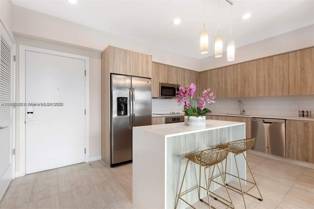 На продажу: $490,000 (1 спален, 1 ванн, 728 Квадратных фут)