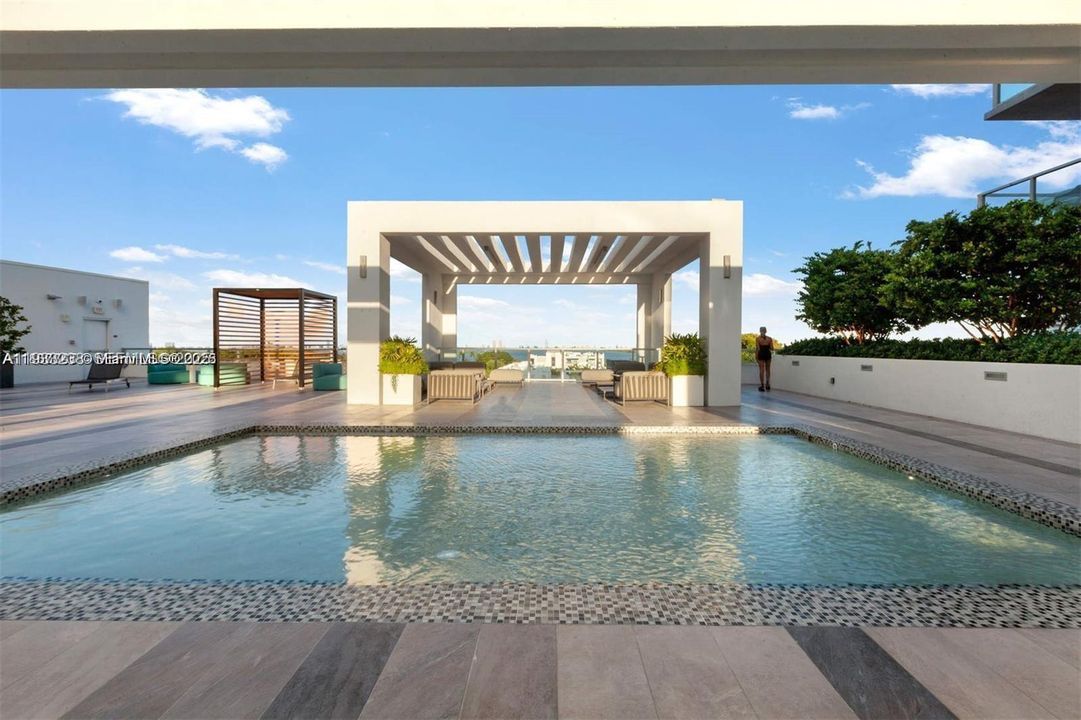 На продажу: $490,000 (1 спален, 1 ванн, 728 Квадратных фут)