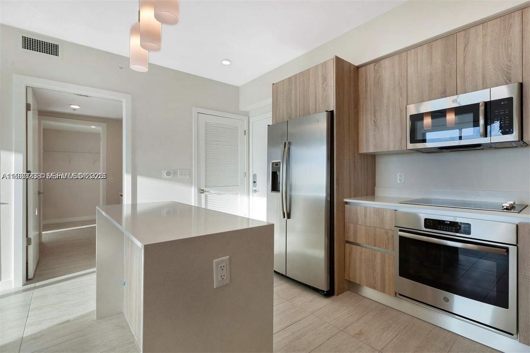 На продажу: $490,000 (1 спален, 1 ванн, 728 Квадратных фут)