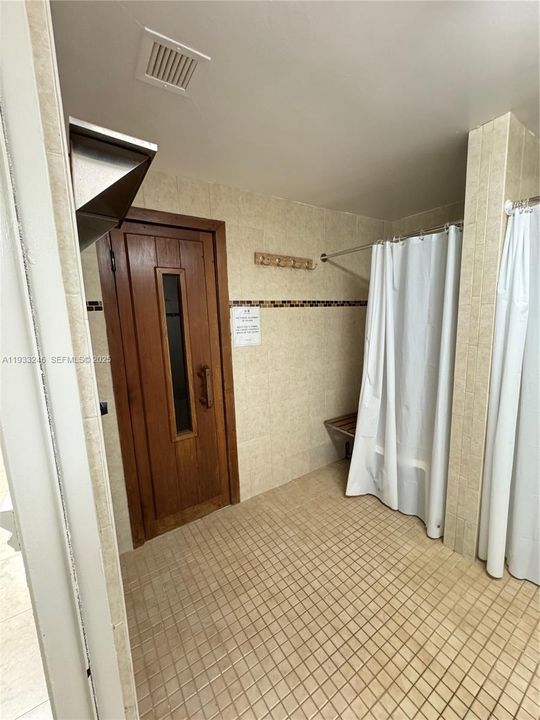 На продажу: $599,000 (3 спален, 2 ванн, 1740 Квадратных фут)