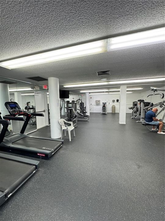 На продажу: $599,000 (3 спален, 2 ванн, 1740 Квадратных фут)