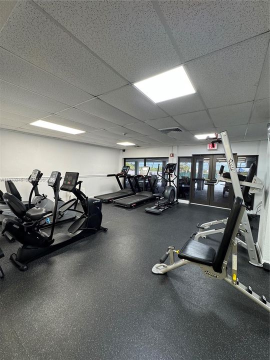 На продажу: $599,000 (3 спален, 2 ванн, 1740 Квадратных фут)