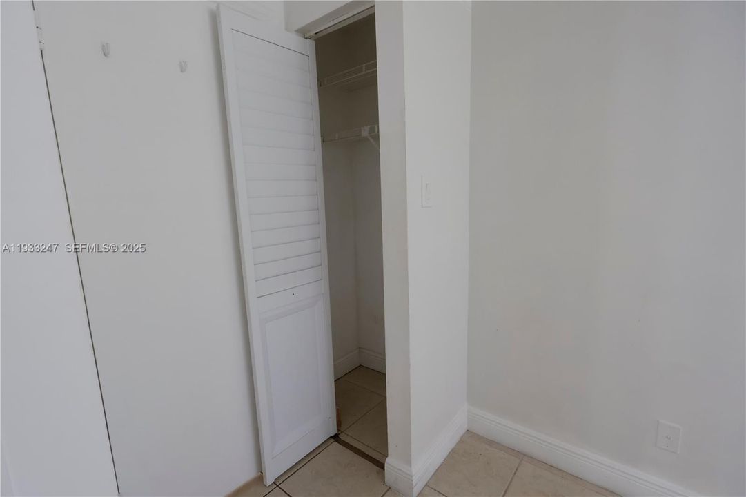 For Rent: $2,250 (2 beds, 2 baths, 1075 Square Feet)