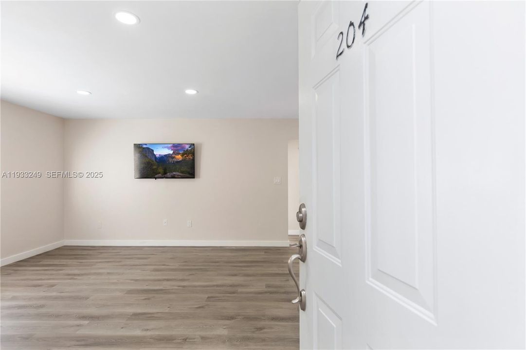 En Venta: $350,000 (1 camas, 1 baños, 630 Pies cuadrados)