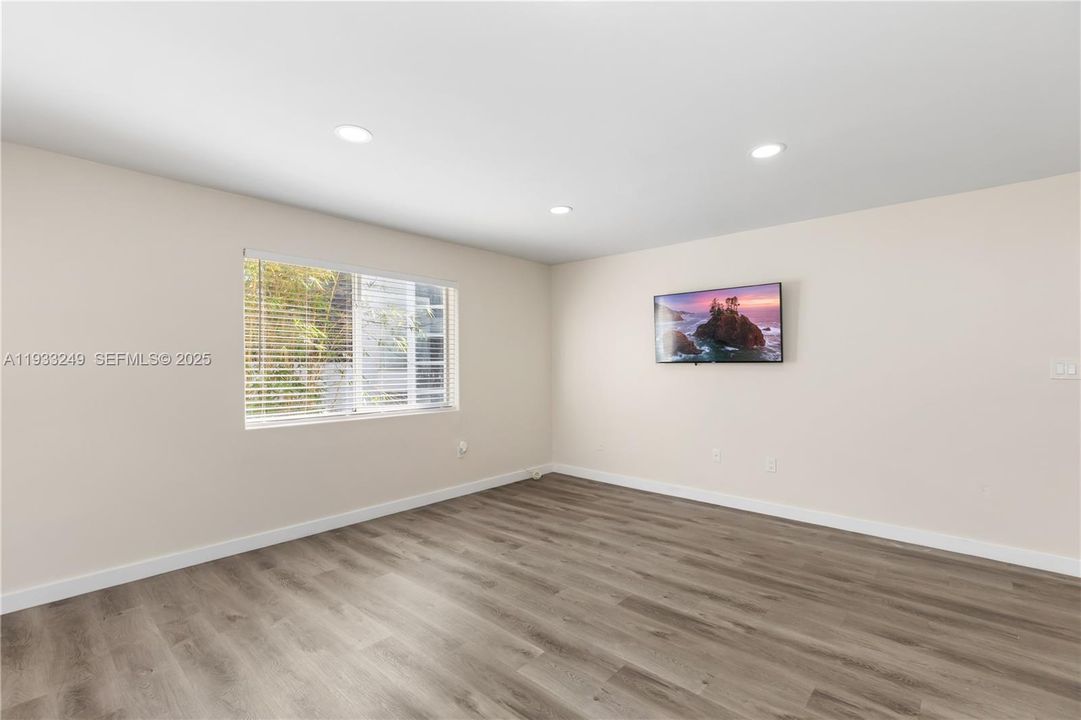 En Venta: $350,000 (1 camas, 1 baños, 630 Pies cuadrados)