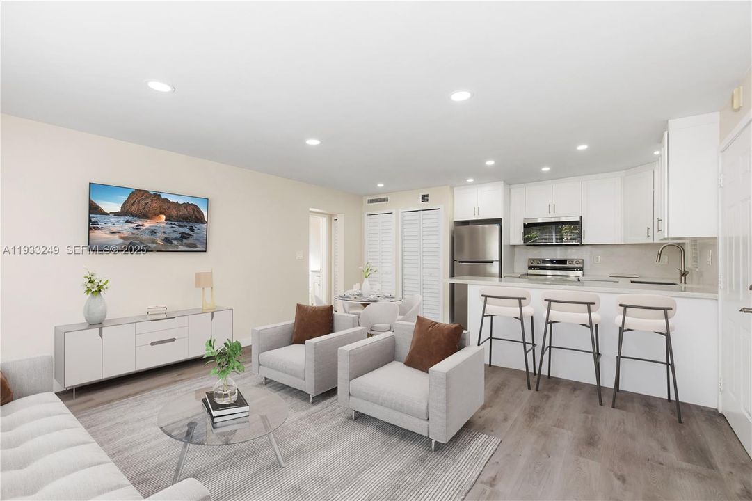 Virtually Staged Living/Dining